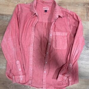 Universal Thread Button Down